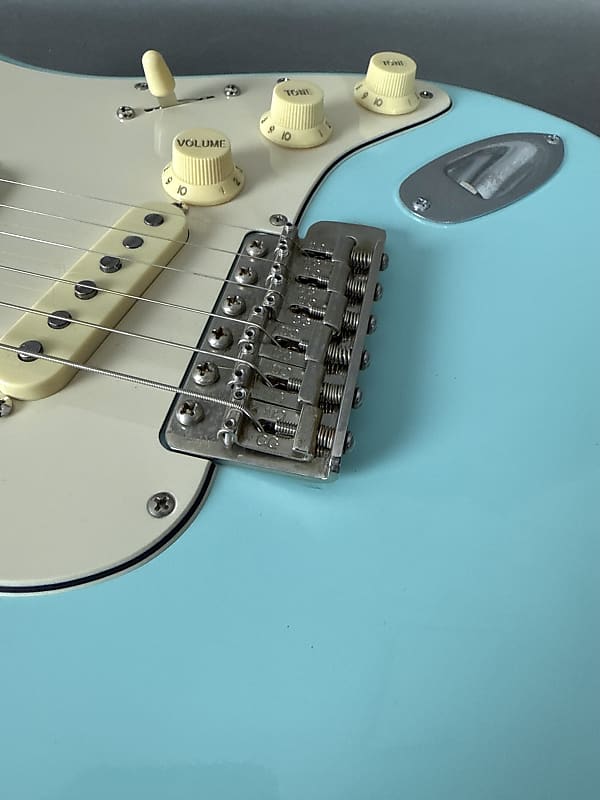Morgan Electrics Standard Double Cut Pro 2025 - Sonic Blue