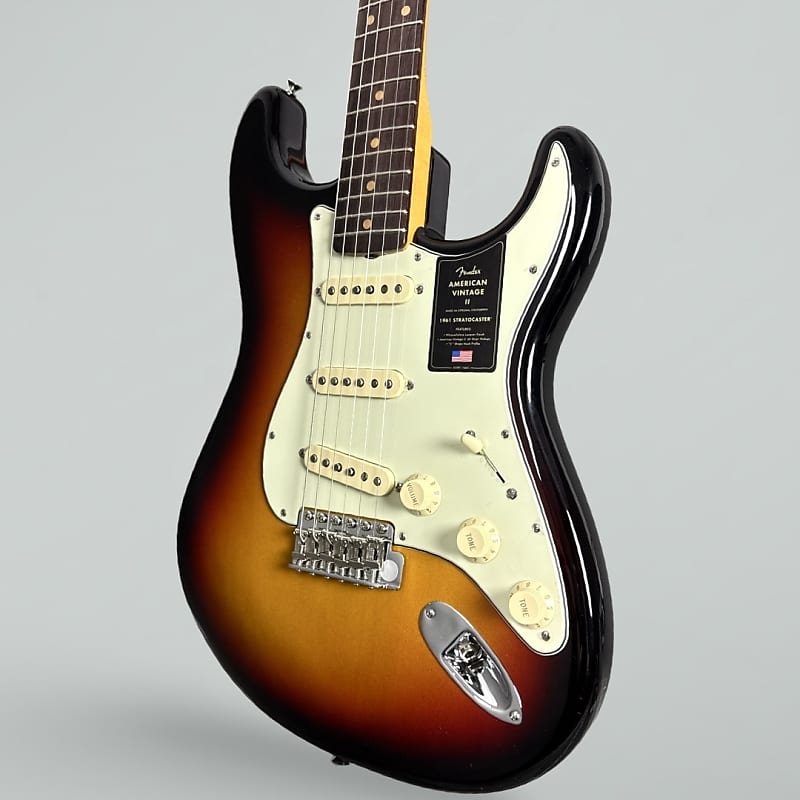 Fender American Vintage II 1961 Stratocaster 2025 - 3-Color Sunburst