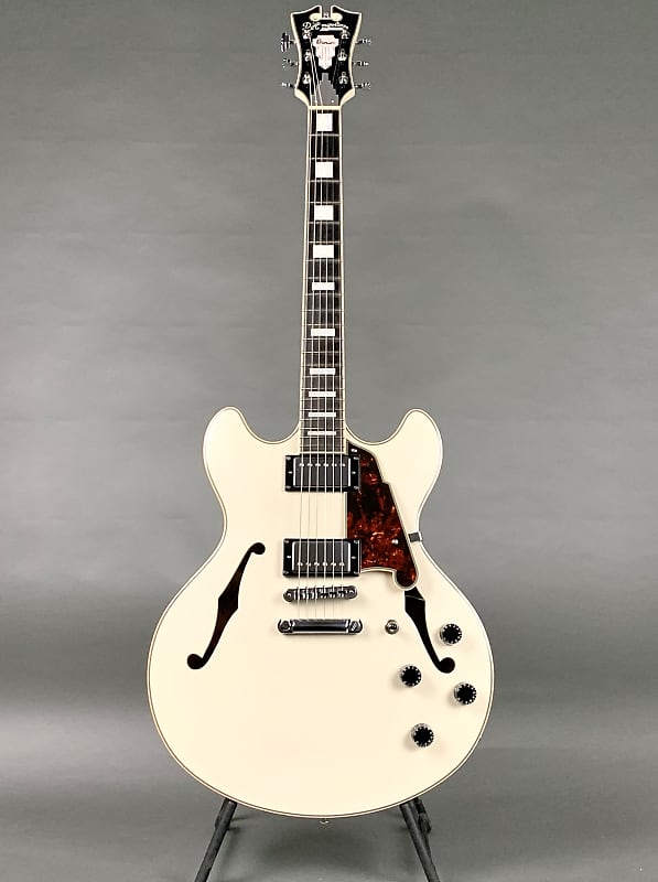 D'Angelico Premier DC