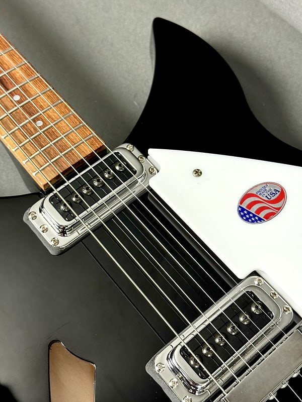 Rickenbacker 330 2023 - Jetglo