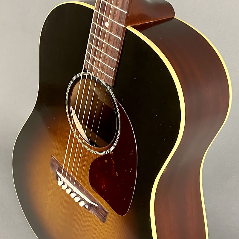 Gibson 1942 Banner J-45 2023 Vintage Sunburst
