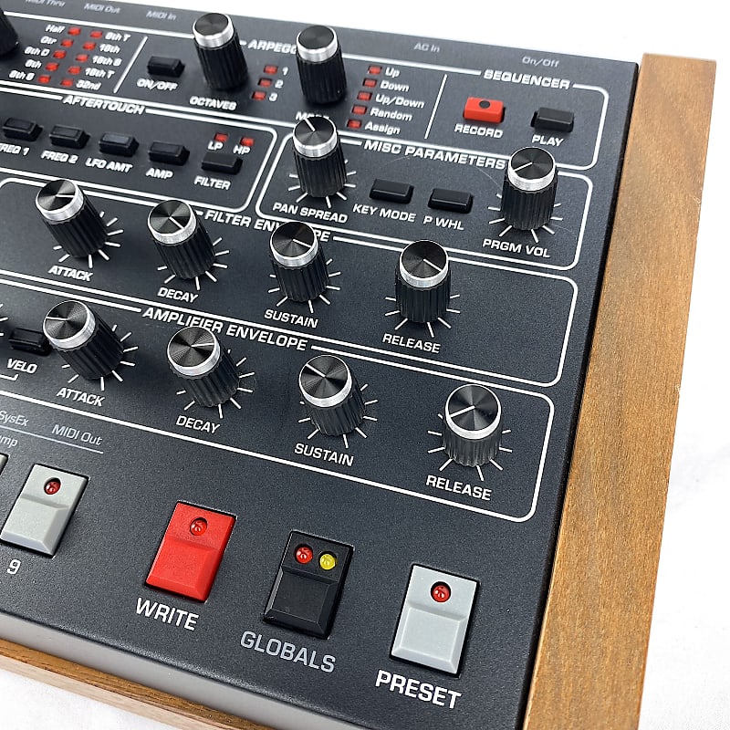 Dave Smith Instruments Prophet-6 Polyphonic Analog Synthesizer