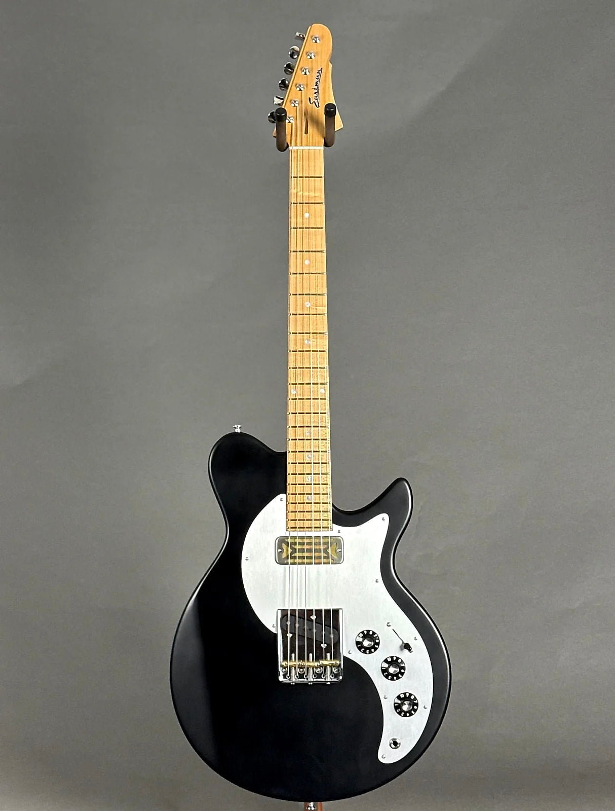 Eastman Fullertone SC'52 2025 - Moss Black