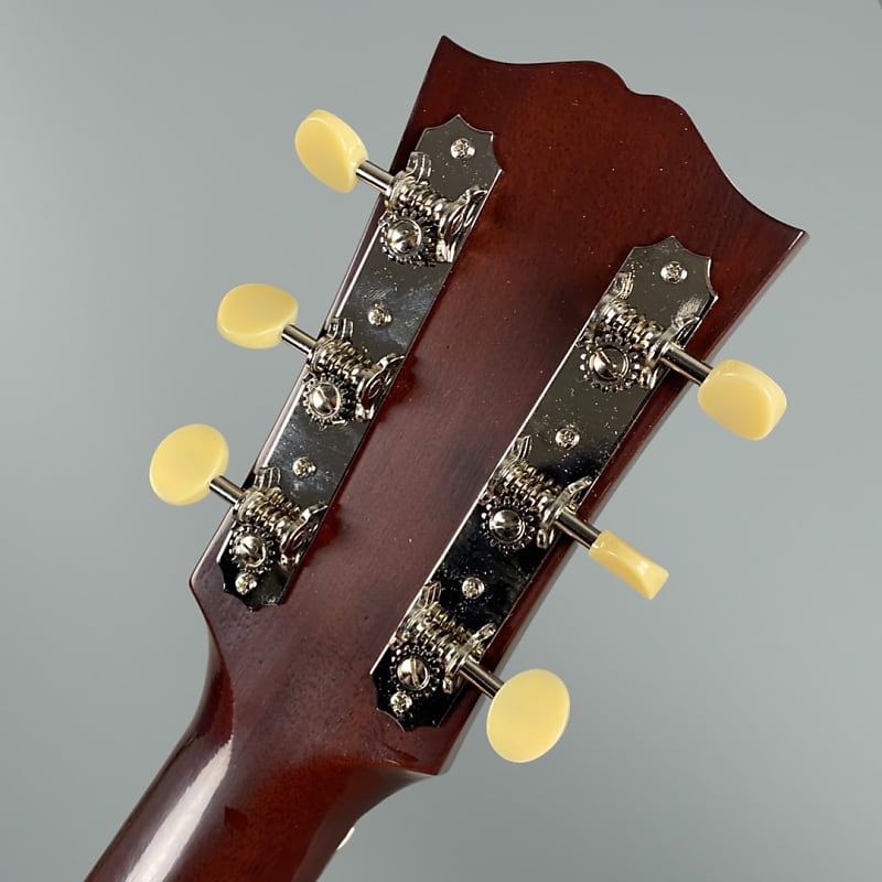 Gibson 1942 Banner J-45 2023 Vintage Sunburst