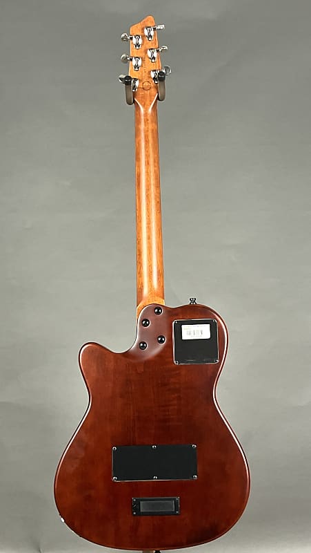Godin A6 Ultra Natural SG 2023
