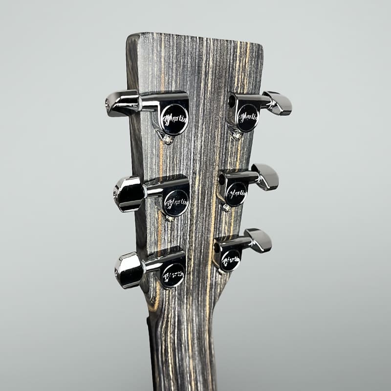 Martin DX Johnny Cash 2024 - Jett Black