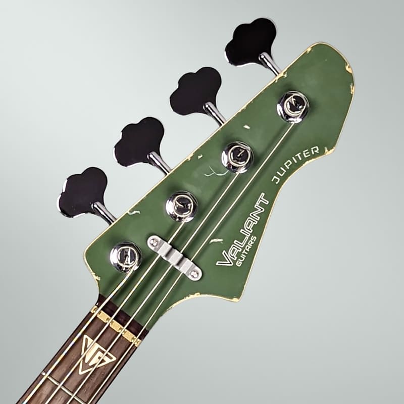 Valiant Jupiter P/J Bass 2023 - Olive Green Distressed