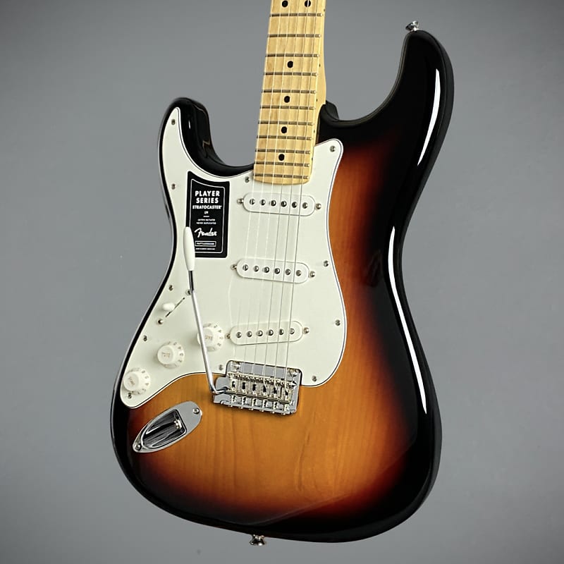 Fender Player Stratocaster Left-Handed 2021 3-Color Sunburst