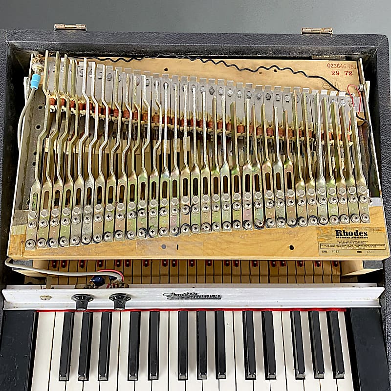 Fender Rhodes Piano Bass 1972 - Black (w/ Lid)