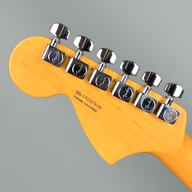 Fender American Professional II Telecaster Deluxe 3-Color Sunburst