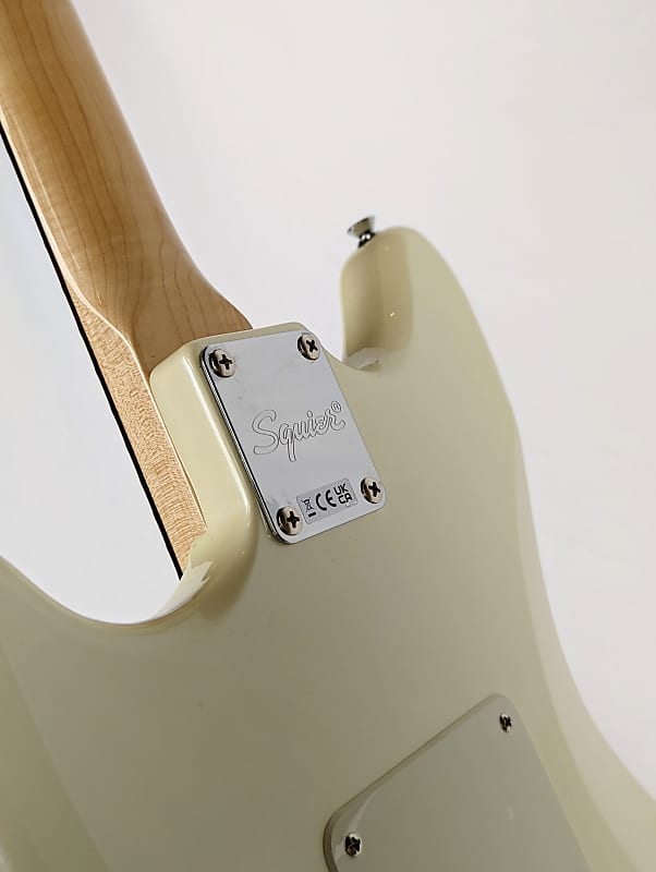 Squier Paranormal Cyclone 2021 - Pearl White