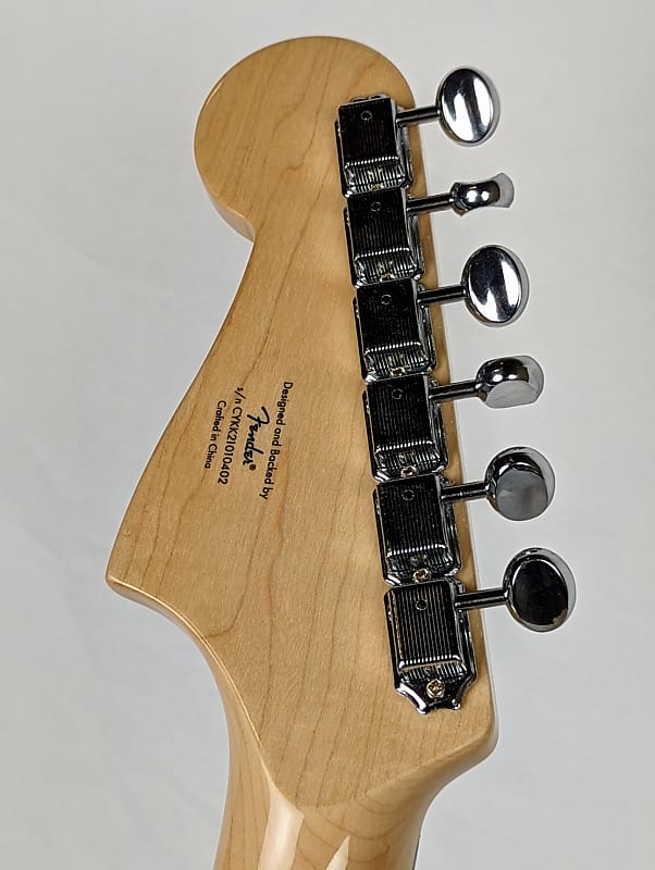 Squier Paranormal Cyclone 2021 - Pearl White