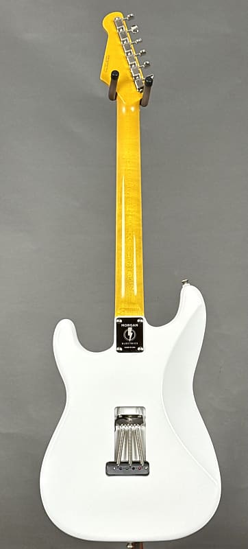Morgan Electrics Standard Double Cut Pro 2025 - Olympic White