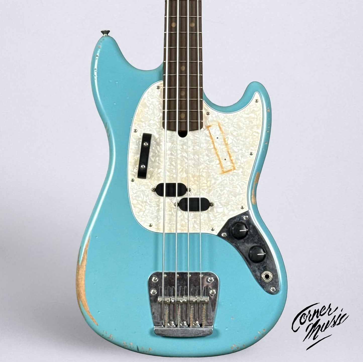Fender JMJ Road Worn Mustang Bass 2025 - Daphne Blue