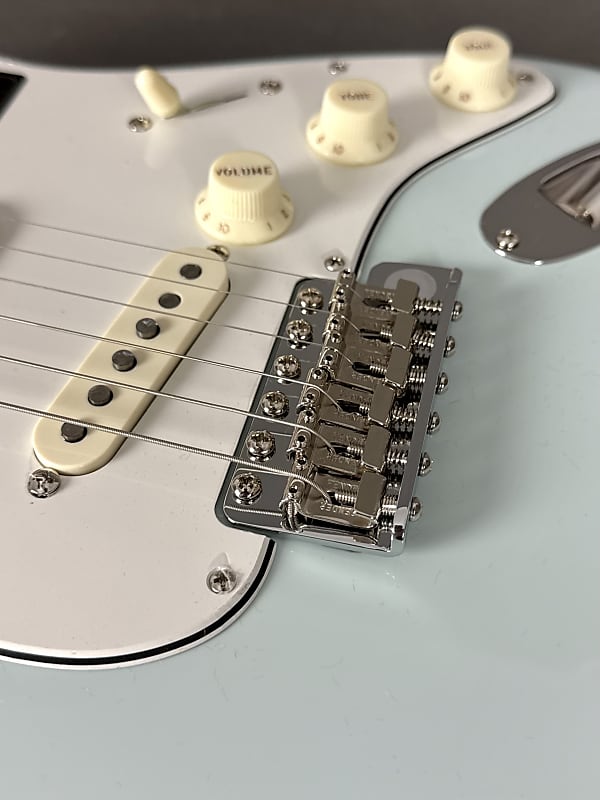 Fender American Vintage II 1965 Stratocaster 2025 - Sonic Blue