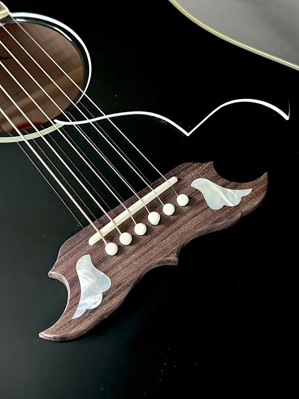 Gibson Elvis Dove 2023 - Ebony