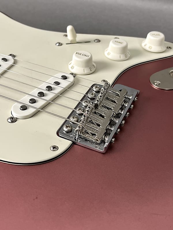 LSL Saticoy One B - Burgundy Mist Metallic