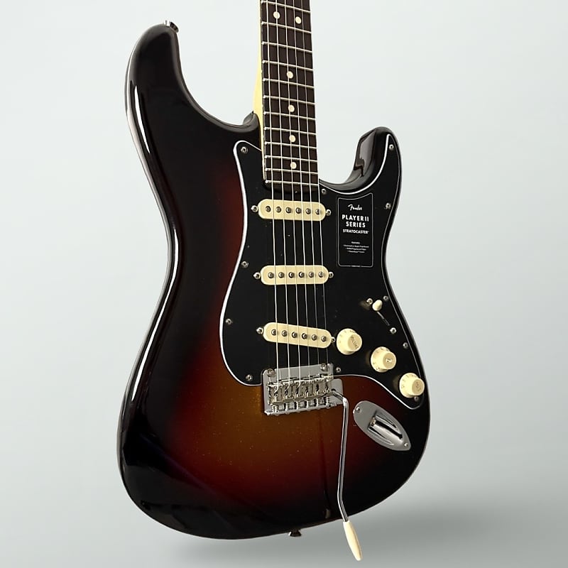 Fender Player II Stratocaster 2025 -Limited Edition Sparkle 3-Color Sunburst