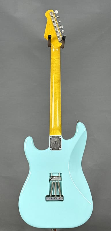 Morgan Electrics Standard Double Cut Pro 2025 - Sonic Blue