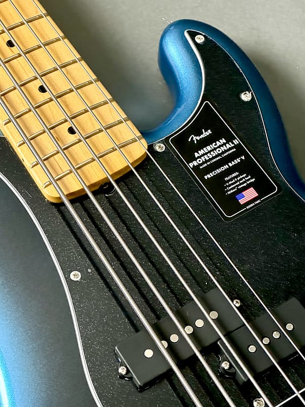 Fender American Professional II Precision V 2023 - Dark Night