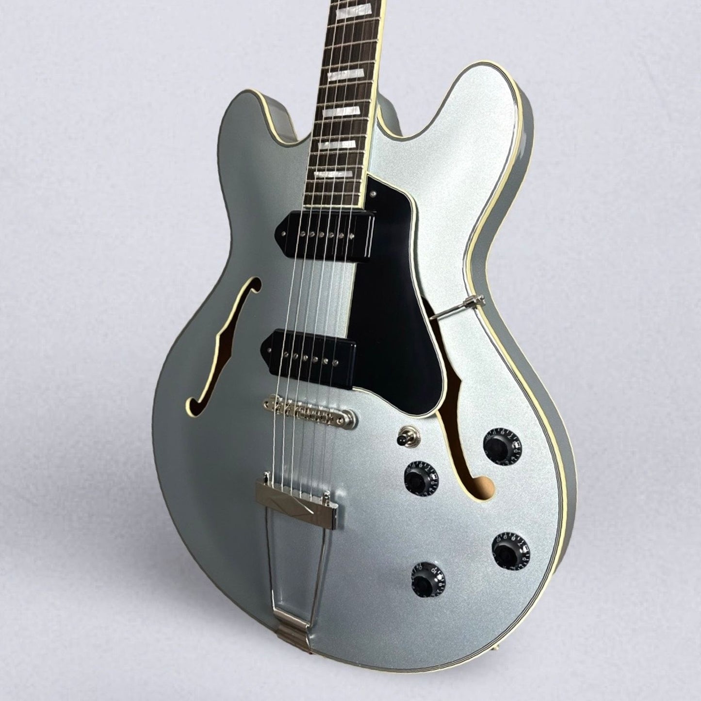 Eastman T64 Trapeze Ice Blue Metallic 2026