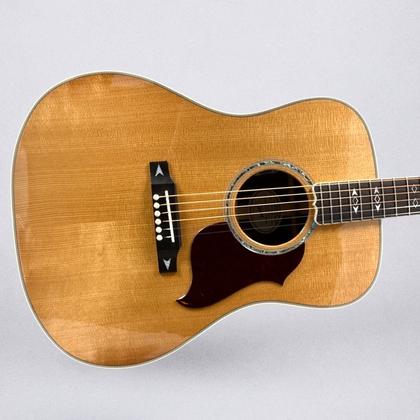 Gibson Acoustic Songwriter Recording Artist 2026 - Antique Natural