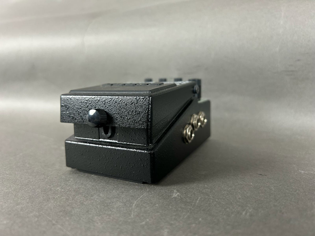 Boss RE-2 Space Echo Delay and Reverb Effects Pedal