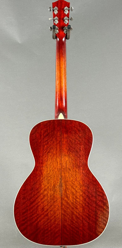 Eastman E10OOSS/v - Classic Antique Varnish