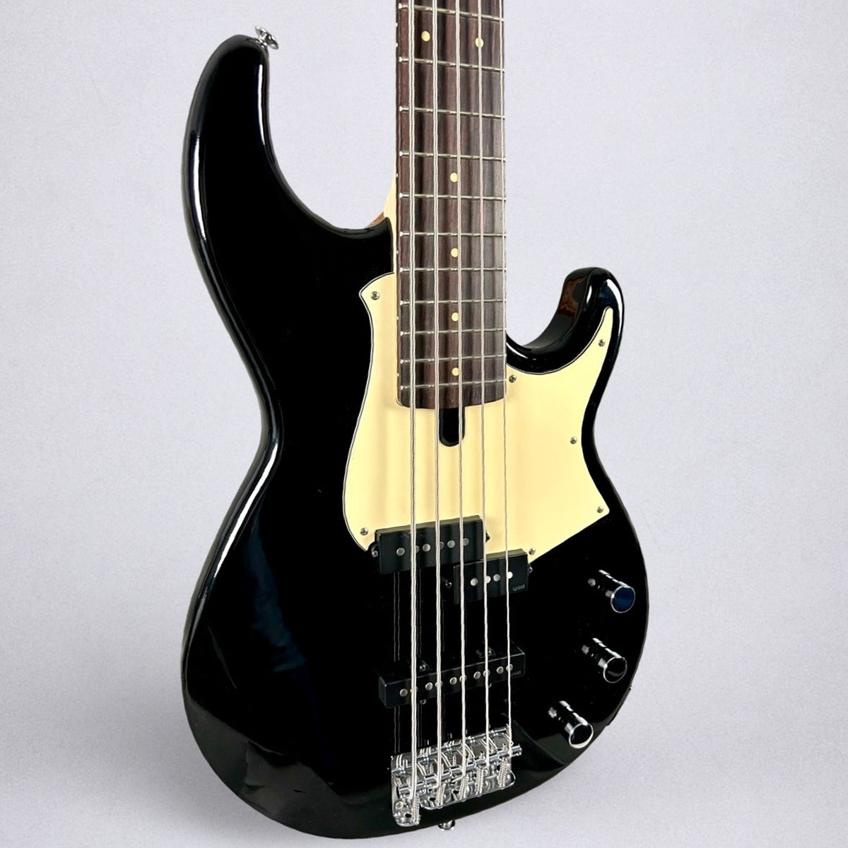 Yamaha BB435 5-String Bass 2026 - Black