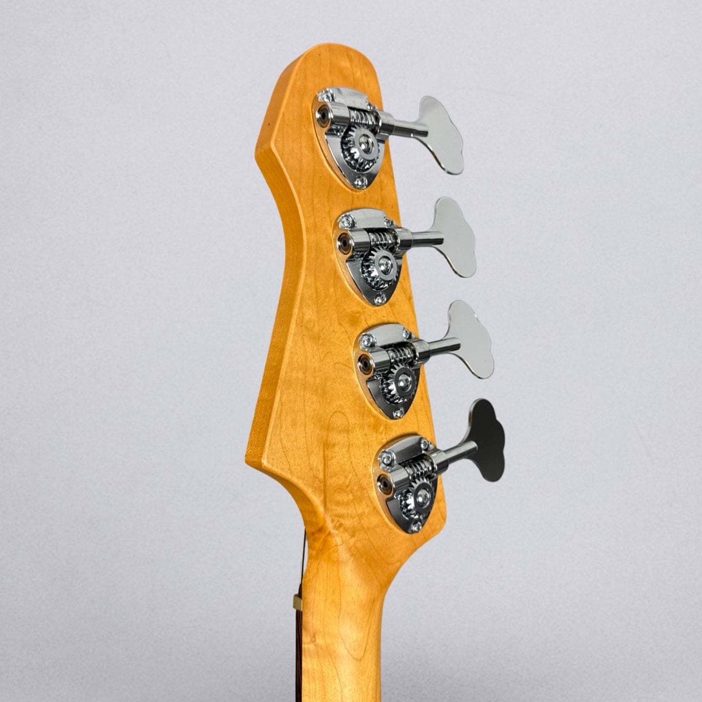 Valiant Jupiter P/J Bass 2025 - 3-Tone Sunburst