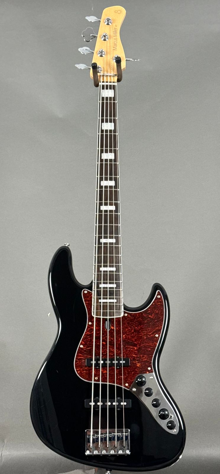 Sire Marcus Miller V7 5-String Bass - Black