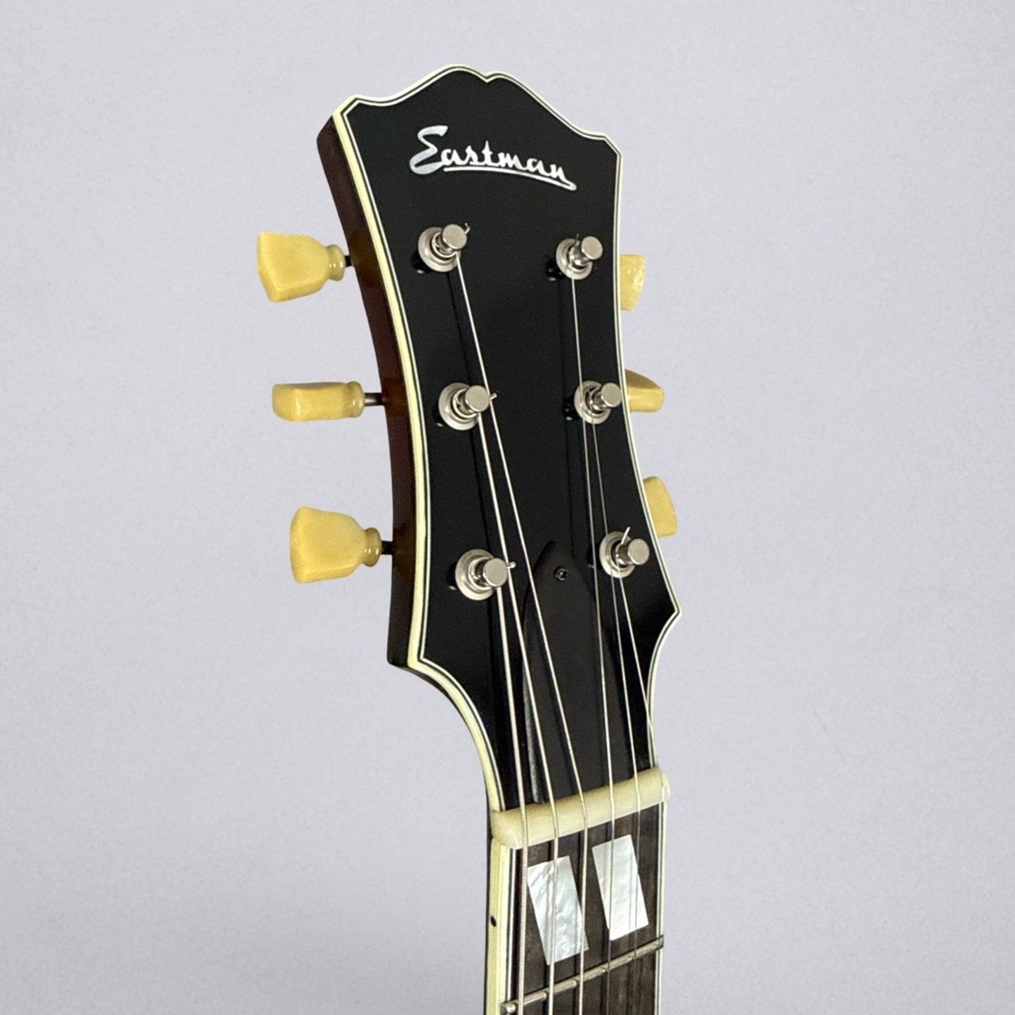 Eastman T59/v 2025 - Antique Varnish Sunburst