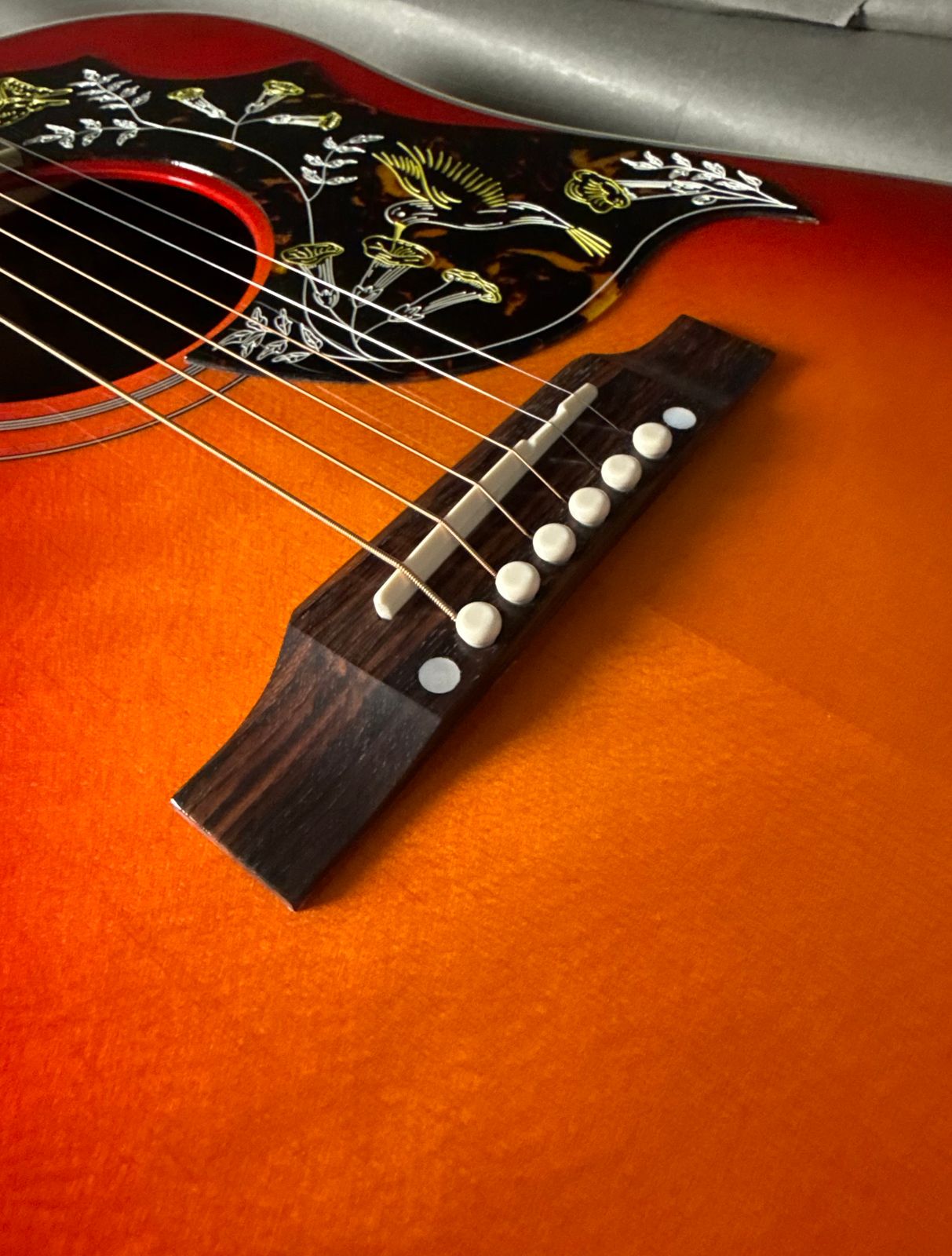 Gibson Hummingbird Standard 2025 - Vintage Cherry Sunburst