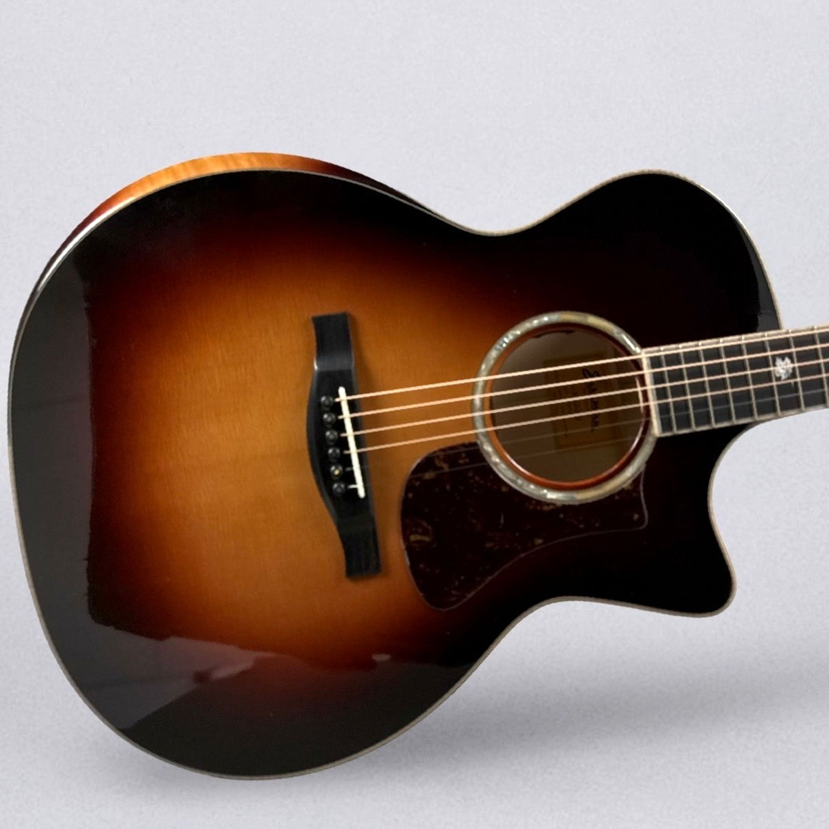 Eastman AC622CE 2026 - Sunburst