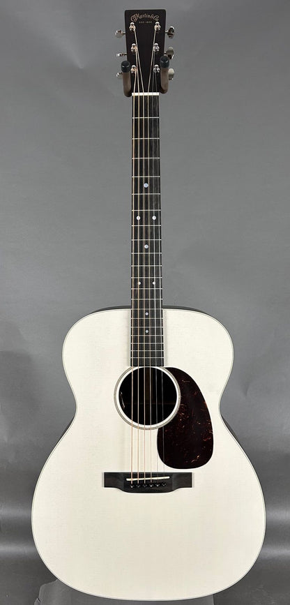 Martin J-16E 2026 - Cream