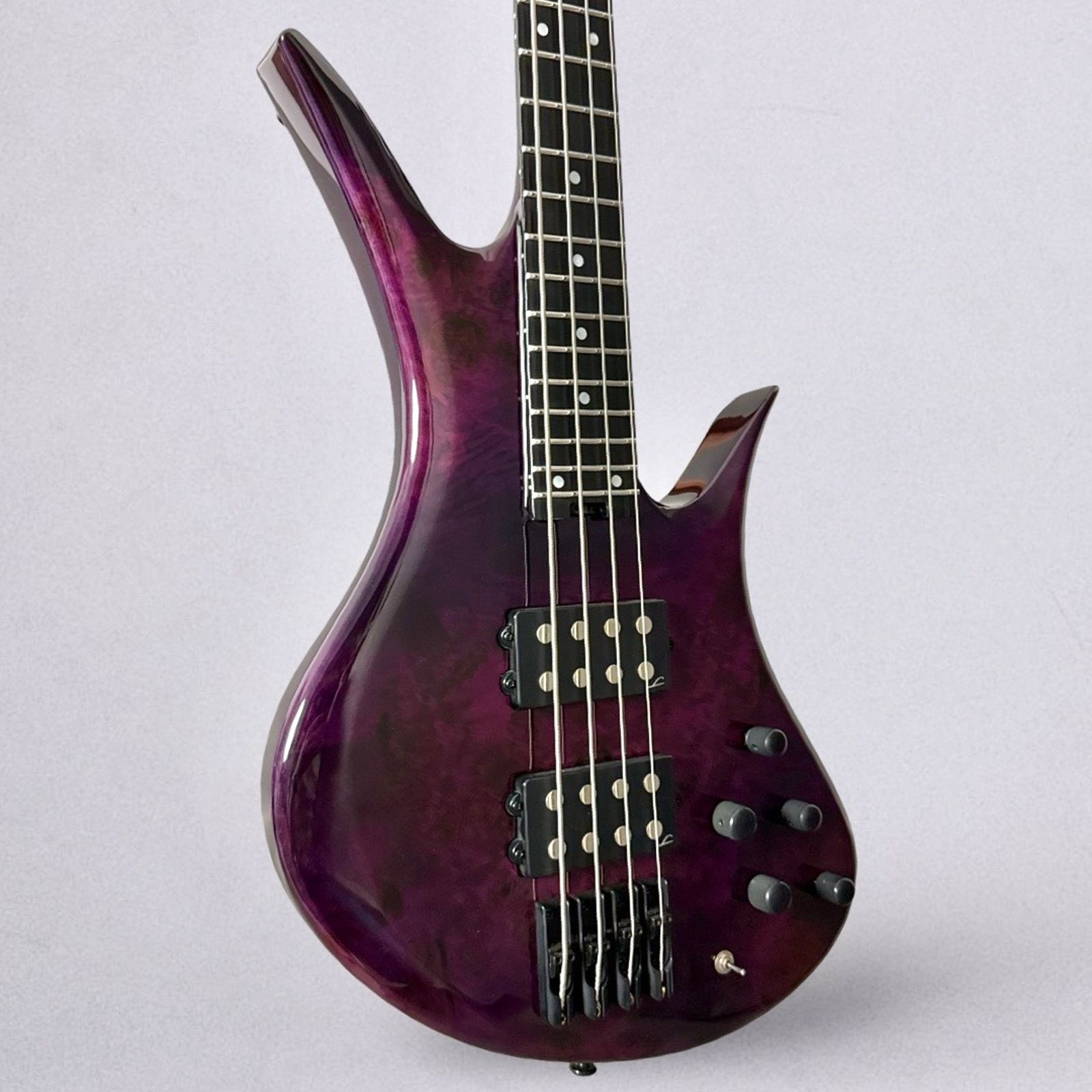 Legator HB4SS Helio 4-String Super Shred 2026 - Magenta Burl