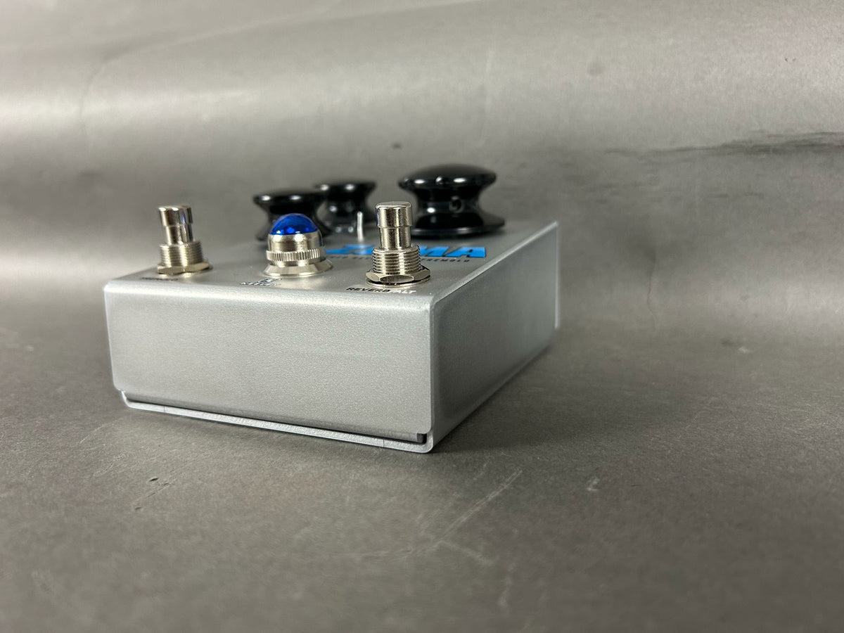 Keeley Zoma Stereo Reverb and Tremolo Pedal