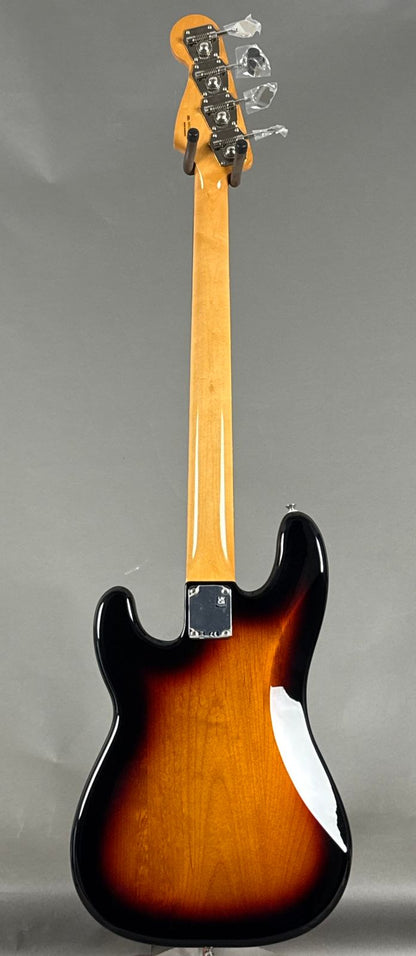 Fender Vintera II 60’s Precision Bass - 3-Tone Sunburst