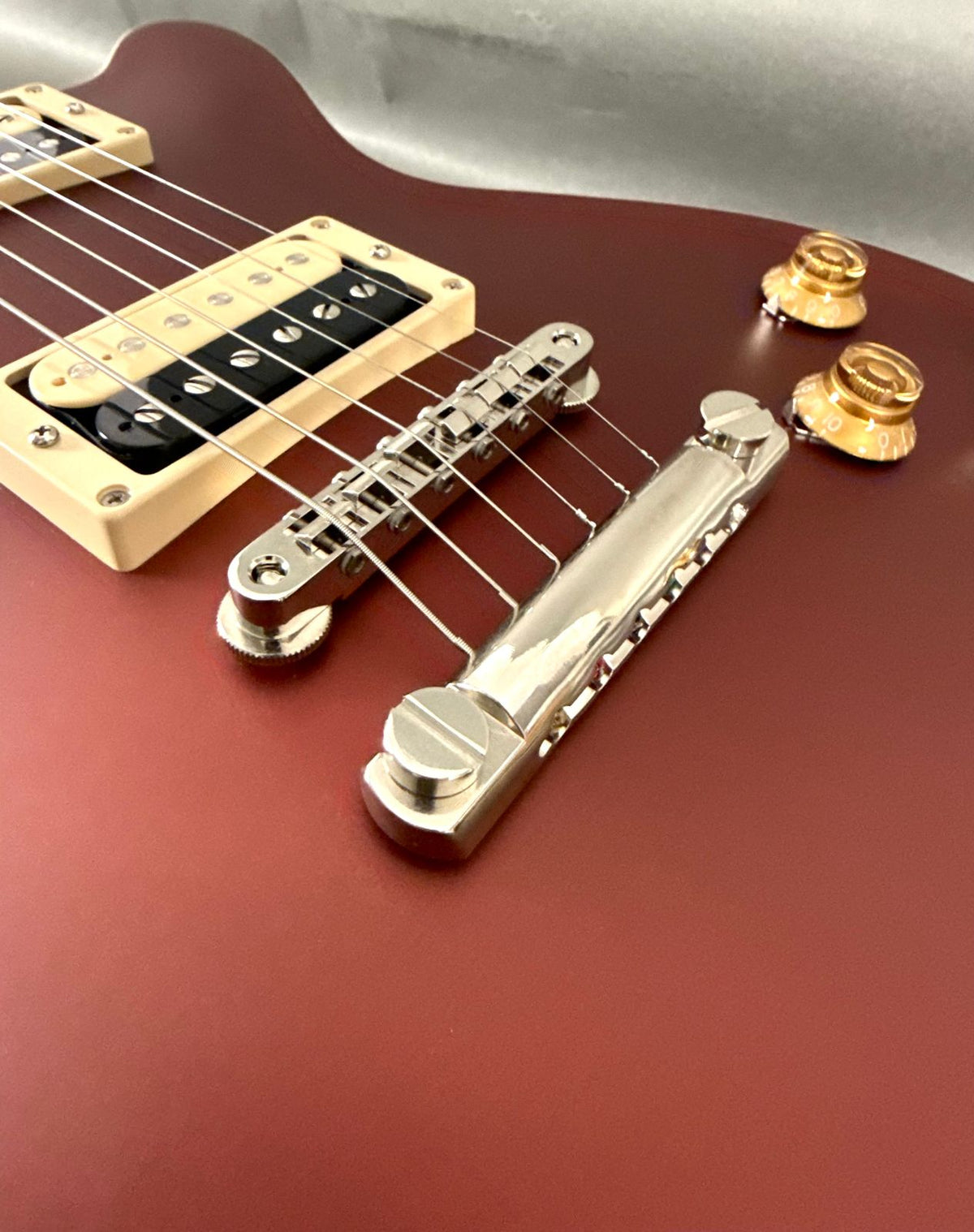 Eastman SB59/s 2026 - Burgundy Red