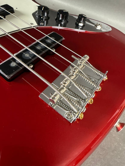 Fender Vintera III Early ‘70s Jazz Bass 2026 - Candy Apple Red