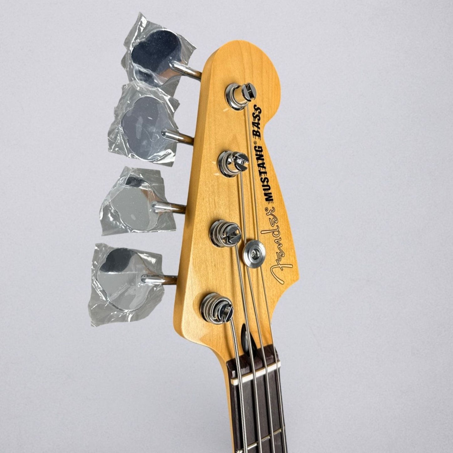 Fender Player II Mustang P/J 2026 - Coral Red