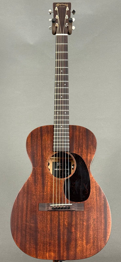 Martin O-10E Jason Isbell 2025 - Dark Mahogany