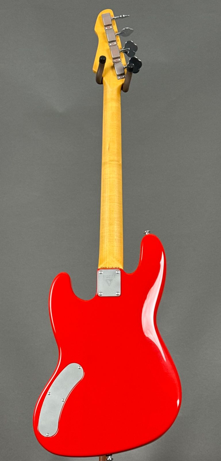 Valiant Mini Bass 2025 - Lipstick Red