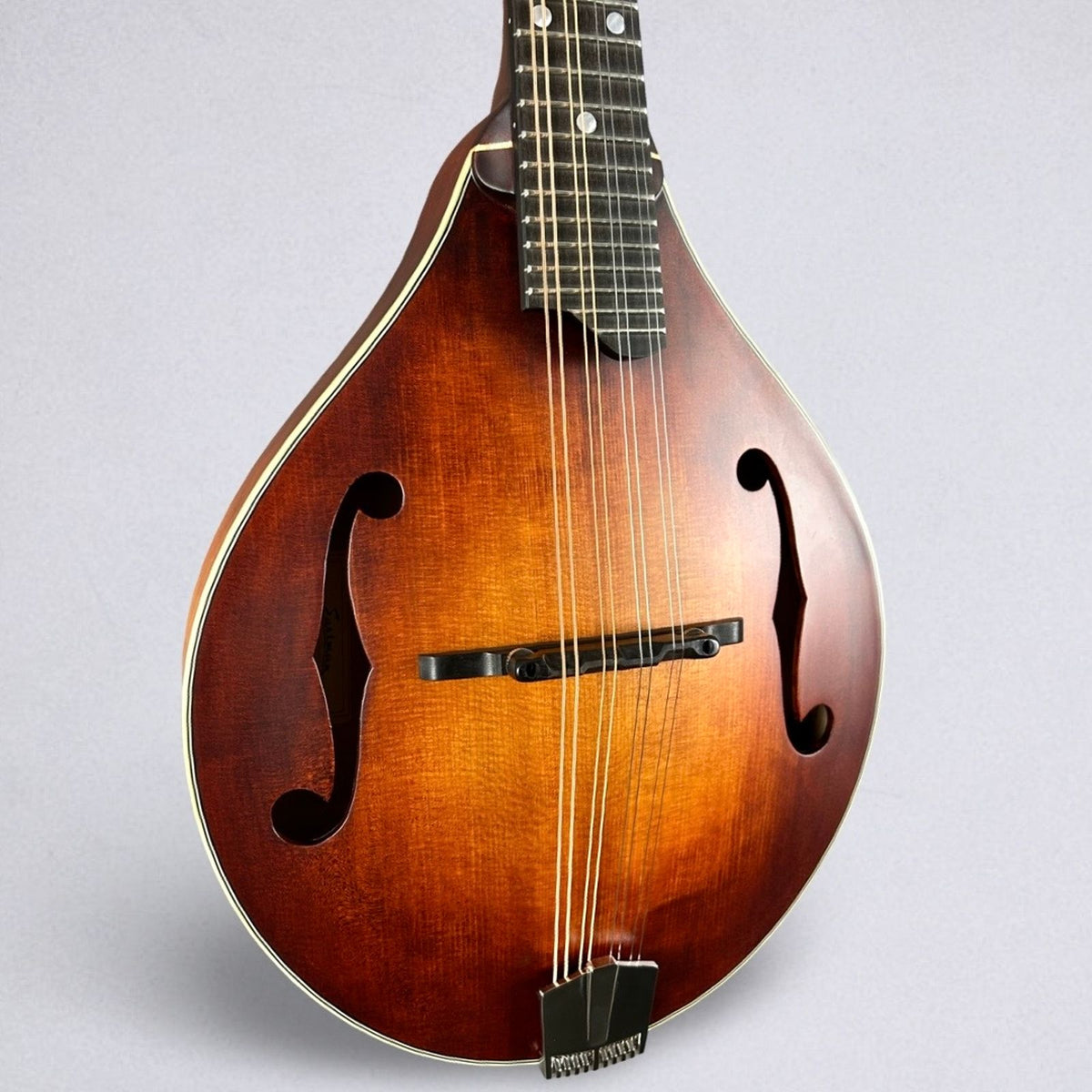 Eastman MD305 Adirondack 2026 - Amberburst