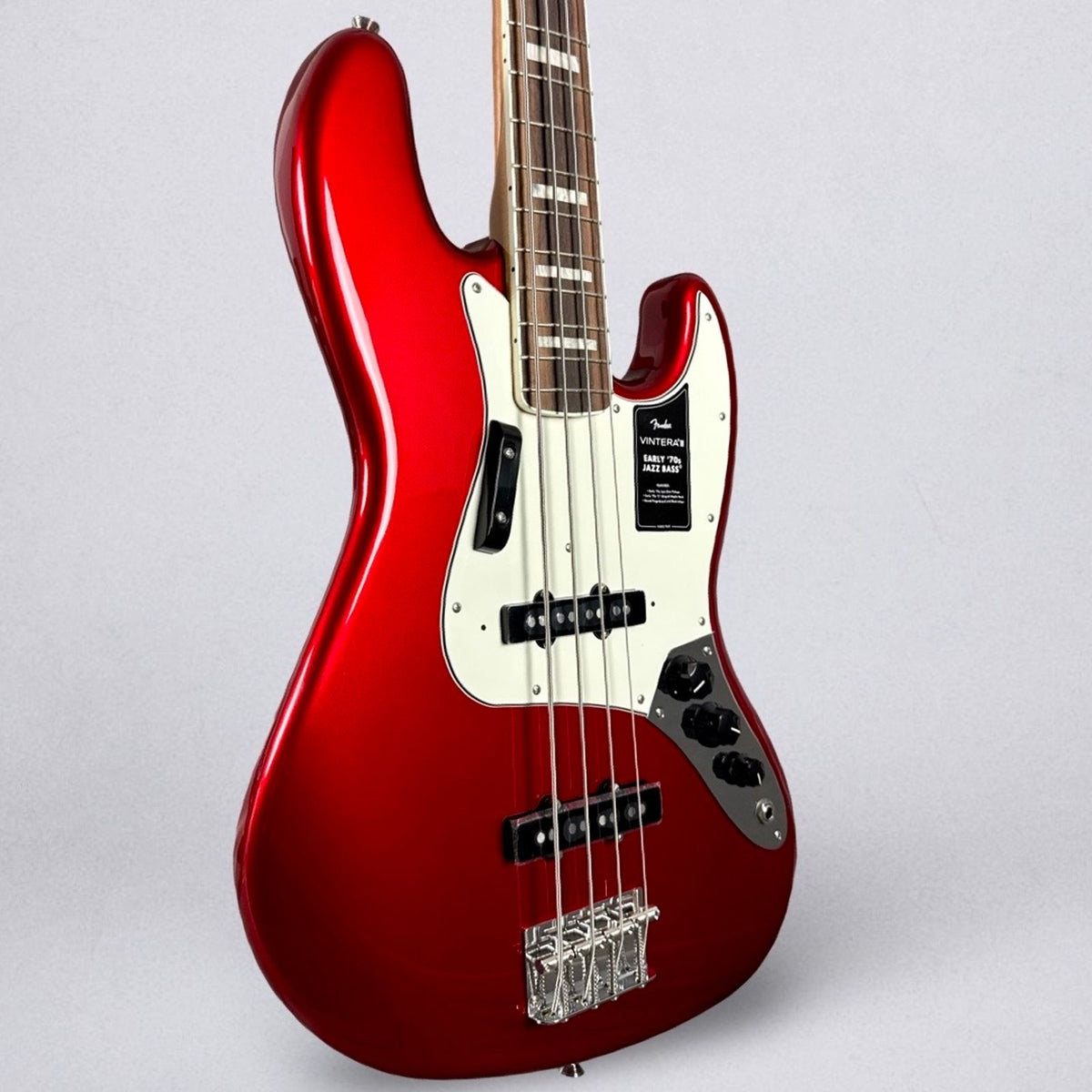 Fender Vintera III Early ‘70s Jazz Bass 2026 - Candy Apple Red