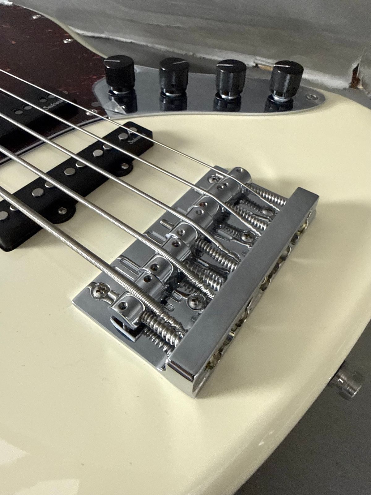 Sadowsky MetroExpress Hybrid 5-String PJ - Olympic White