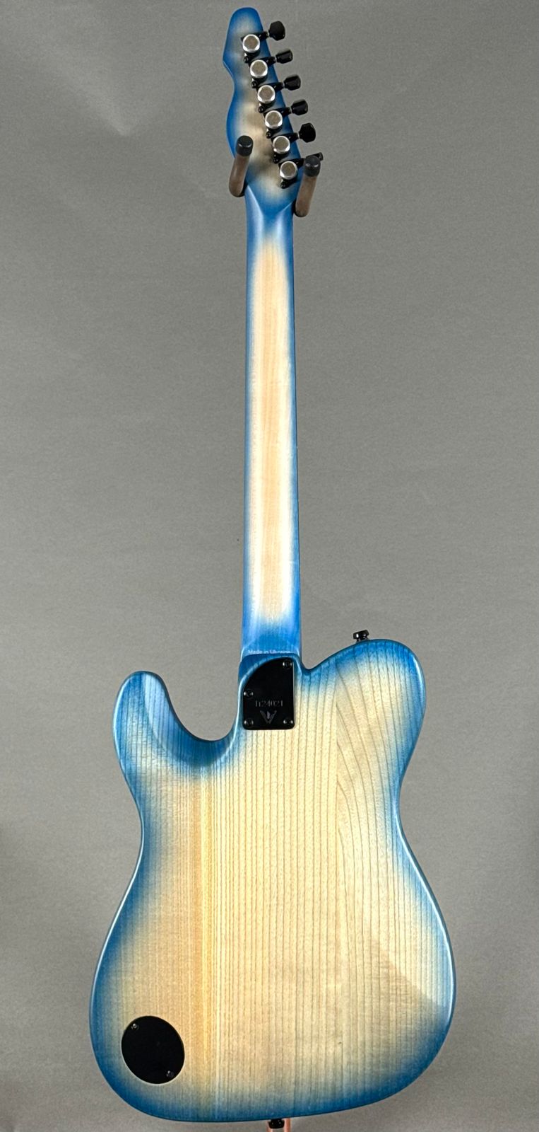 Valiant Titan 2026 - Blue Pore