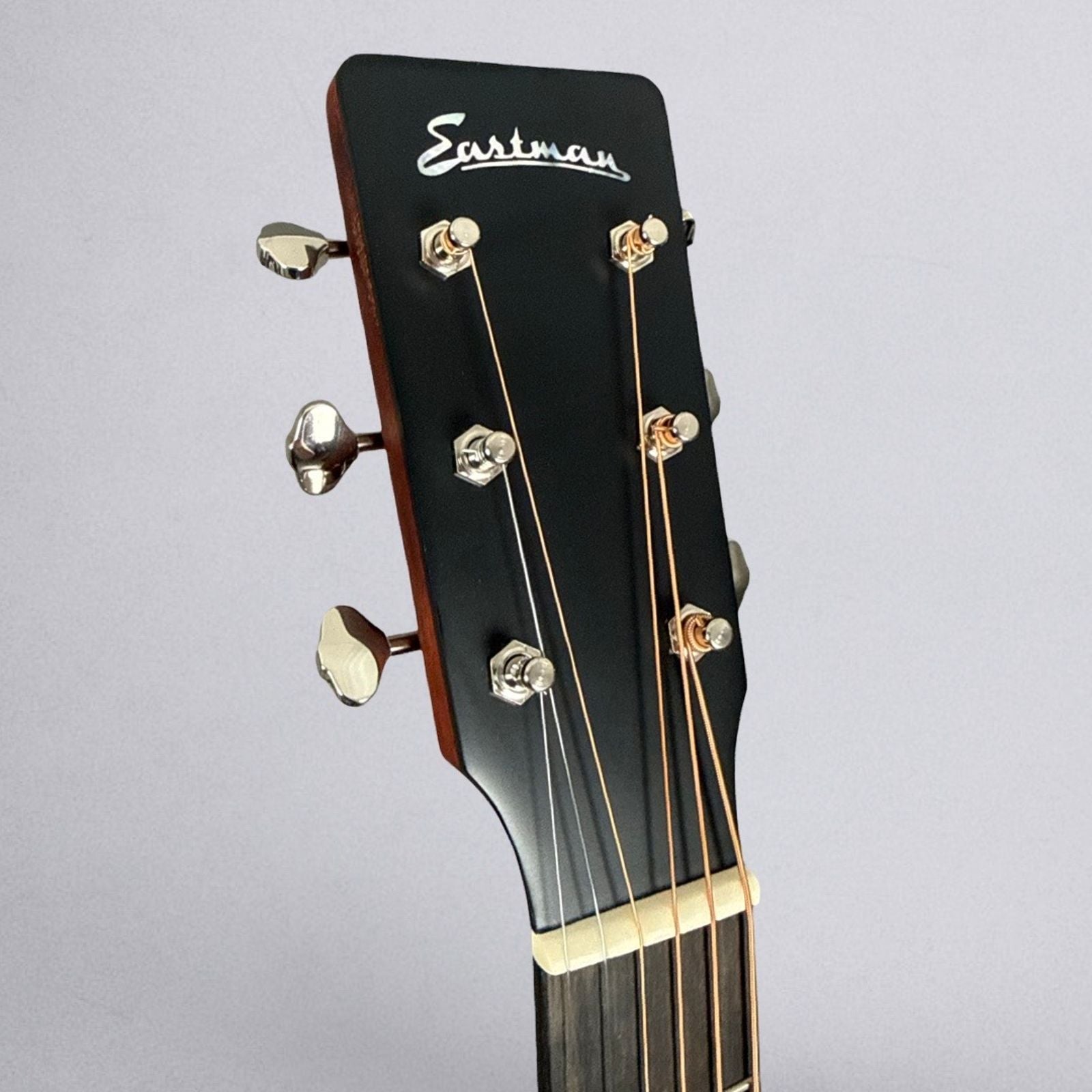 Eastman E1DL Left-Handed Dreadnought - Natural