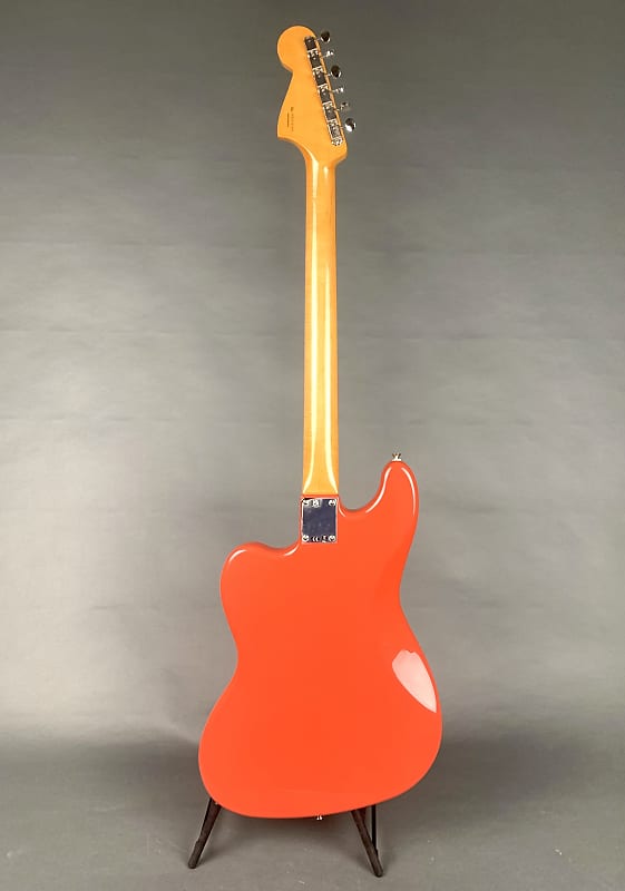 Fender Vintera II 60s Bass VI - Fiesta Red