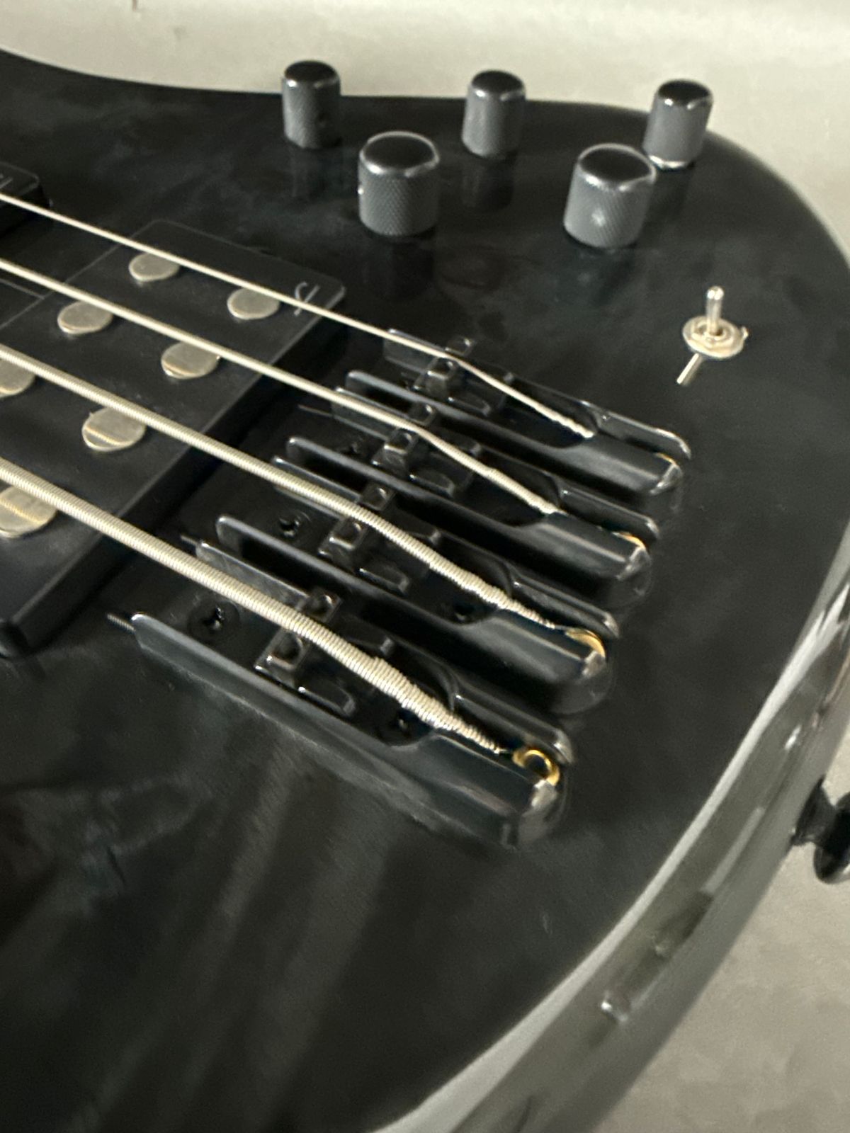 Legator HB4SS Helio Super Shred 2026 - Black Burl